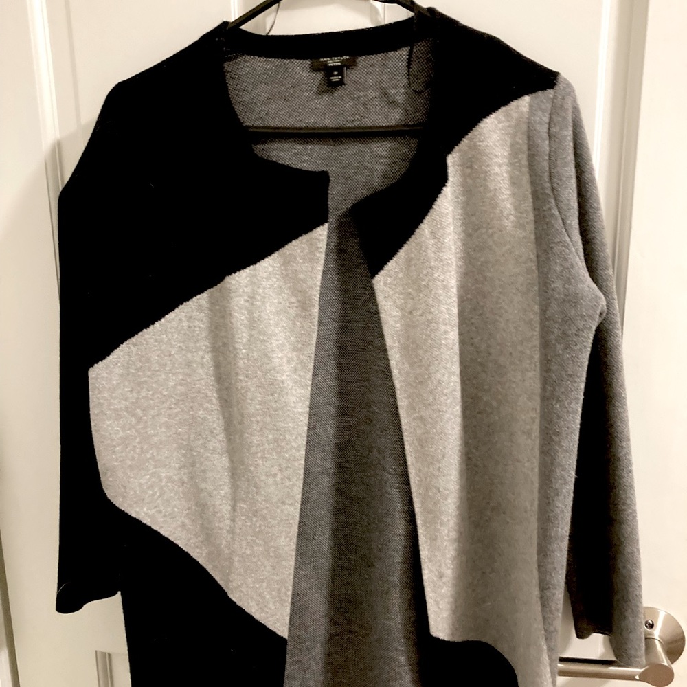 Gorgeous sweater Anne Taylor